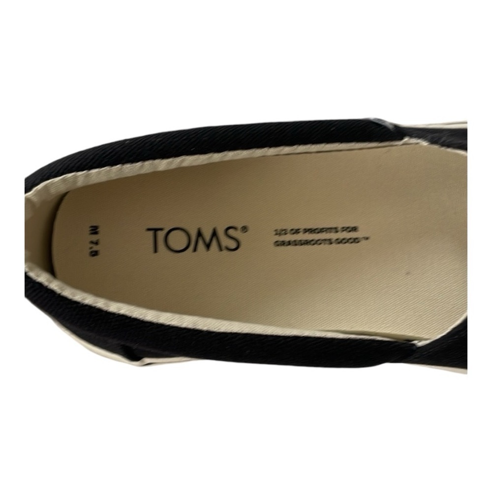 ♥️Toms♥️Men’s Alpargata Black & White Slip-On Sneaker Size (7.5) Med Width - Picture 10 of 11